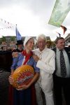 12-06-2004  SHOWBIZZ; Rudi Carrell op de kaasmarkt:Alkmaar
FOTO: ALBERT DEN ISEGER