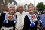 12-06-2004  SHOWBIZZ; Rudi Carrell op de kaasmarkt:Alkmaar
FOTO: ALBERT DEN ISEGER