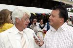 12-06-2004  SHOWBIZZ; Rudi Carrell op de kaasmarkt:Alkmaar
FOTO: ALBERT DEN ISEGER
