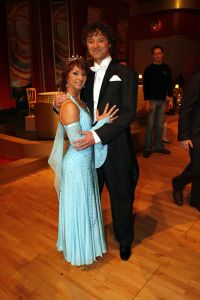 23-04-2006 SHOWBIZZ; 4de RONDE VAN DANCING WITH THE STARS LIVE IN STUDIO 24 TE HILVERSUM. Deze ronde was de swingende samba en de weense wals aan de orde. Vanavond live op tv  de uitslag en de grote vraag is natuurlijk wie komt er volgende week niet meer terug in the Ballroom van studio 24.
foto: Albert den Iseger