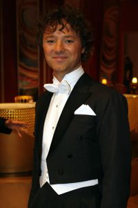23-04-2006 SHOWBIZZ; 4de RONDE VAN DANCING WITH THE STARS LIVE IN STUDIO 24 TE HILVERSUM. Deze ronde was de swingende samba en de weense wals aan de orde. Vanavond live op tv  de uitslag en de grote vraag is natuurlijk wie komt er volgende week niet meer terug in the Ballroom van studio 24.
foto: Albert den Iseger