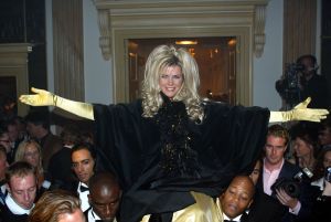 06-10-2003 SHOWBIZZ; BEAU MONDE AWARDS IN AMSTEL HOTEL AMSTERDAM.
Foto: Albert den Iseger