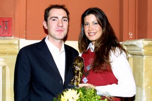 16-12-2001 SHOWBIZZ; TV BABES VERKIEZING TE AMSTERDAM. Verkiezing van de TV Babe of the year. Winnares werd Katja Schuurman, Froukje de Both werd fotografen babe en Anouk van Nes model of the year.
foto: Albert den Iseger.