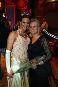 23-04-2006 SHOWBIZZ; 4de RONDE VAN DANCING WITH THE STARS LIVE IN STUDIO 24 TE HILVERSUM. Deze ronde was de swingende samba en de weense wals aan de orde. Vanavond live op tv  de uitslag en de grote vraag is natuurlijk wie komt er volgende week niet meer terug in the Ballroom van studio 24.
foto: Albert den Iseger