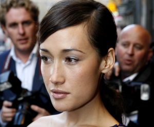 27-04-2006 SHOWBIZZ; MISSION IMPOSSIBLE-ACTEURS BIJ NEDERLANDES PREMIERE TE AMSTERDAM. Drie acteurs uit Mission Impossible 111 waren naar Tuschinski gekomen om de premiere bij te wonen in plaats van hoofrol speler en producent Tom Cruise die zijn baby belangrijker vond dan promotie te maken voor zijn film in Nederland. Daarom waren hier Jonathan Rhys Meyers, Keri Russell en Maggie Q.aanwezig. Nederlandse sterren lieten het massaal afweten, slechts een  handje vol met vooral soapies waren aanwezig bij deze premiere.
foto: Albert den Iseger.