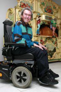 23-02-2007 SHOWBIZZ; COBY MOL EN HENNY VAN VOSKUYLEN NOG STEEDS EEN GELUKKIG PAAR. Beter bekend als de Kermisklanten leven Coby en Henny nog steeds een zeer gelukkig leven ondanks de ziekte van Henny.
foto: Albert den Iseger.