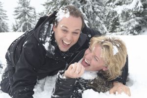 9-04-2008 SHOWBIZZ; MUZIEK, FEESTEN, LACHEN, GENIETEN EN VEEL SNEEUW. Het was weer een groots feest voor de grootste familie van Nederland de Trosfamilie. Het Tros muziekfeest brengt je vanuit Westendorf een spetterend feest met het programma Blij dat ik glij en het  Muziekfeest in de sneeuw. De Tros gasten werden getrakteerd op oa. Frans Bauer- Thomas Berge - Wolter Kroes - Jan Smit - Charlene - Rene Froger - Corry Konings - Jeroen v.d.Boom en vele anderen. Wil je 2.5 uur  genieten van een gezellig avondje Tros met Nederlandse muziek kijk dan vrijdag 11 April naar Nederland 1.
foto: Albert den Iseger.