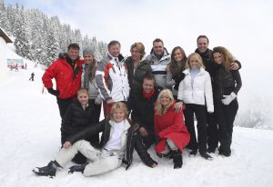 9-04-2008 SHOWBIZZ; MUZIEK, FEESTEN, LACHEN, GENIETEN EN VEEL SNEEUW. Het was weer een groots feest voor de grootste familie van Nederland de Trosfamilie. Het Tros muziekfeest brengt je vanuit Westendorf een spetterend feest met het programma Blij dat ik glij en het Muziekfeest in de sneeuw. De Tros gasten werden getrakteerd op oa. Frans Bauer- Thomas Berge - Wolter Kroes - Jan Smit - Charlene - Rene Froger - Corry Konings - Jeroen v.d.Boom en vele anderen. Wil je 2.5 uur genieten van een gezellig avondje Tros met Nederlandse muziek kijk dan vrijdag 11 April naar Nederland 1. 
foto: Albert den Iseger.