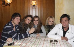 9-04-2008 SHOWBIZZ; MUZIEK, FEESTEN, LACHEN, GENIETEN EN VEEL SNEEUW. Het was weer een groots feest voor de grootste familie van Nederland de Trosfamilie. Het Tros muziekfeest brengt je vanuit Westendorf een spetterend feest met het programma Blij dat ik glij en het  Muziekfeest in de sneeuw. De Tros gasten werden getrakteerd op oa. Frans Bauer- Thomas Berge - Wolter Kroes - Jan Smit - Charlene - Rene Froger - Corry Konings - Jeroen v.d.Boom en vele anderen. Wil je 2.5 uur  genieten van een gezellig avondje Tros met Nederlandse muziek kijk dan vrijdag 11 April naar Nederland 1.
foto: Albert den Iseger.