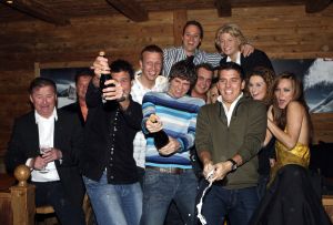 9-04-2008 SHOWBIZZ; MUZIEK, FEESTEN, LACHEN, GENIETEN EN VEEL SNEEUW. Het was weer een groots feest voor de grootste familie van Nederland de Trosfamilie. Het Tros muziekfeest brengt je vanuit Westendorf een spetterend feest met het programma Blij dat ik glij en het  Muziekfeest in de sneeuw. De Tros gasten werden getrakteerd op oa. Frans Bauer- Thomas Berge - Wolter Kroes - Jan Smit - Charlene - Rene Froger - Corry Konings - Jeroen v.d.Boom en vele anderen. Wil je 2.5 uur  genieten van een gezellig avondje Tros met Nederlandse muziek kijk dan vrijdag 11 April naar Nederland 1.
foto: Albert den Iseger.