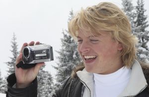 9-04-2008 SHOWBIZZ; MUZIEK, FEESTEN, LACHEN, GENIETEN EN VEEL SNEEUW. Het was weer een groots feest voor de grootste familie van Nederland de Trosfamilie. Het Tros muziekfeest brengt je vanuit Westendorf een spetterend feest met het programma Blij dat ik glij en het  Muziekfeest in de sneeuw. De Tros gasten werden getrakteerd op oa. Frans Bauer- Thomas Berge - Wolter Kroes - Jan Smit - Charlene - Rene Froger - Corry Konings - Jeroen v.d.Boom en vele anderen. Wil je 2.5 uur  genieten van een gezellig avondje Tros met Nederlandse muziek kijk dan vrijdag 11 April naar Nederland 1.
foto: Albert den Iseger.