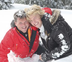 9-04-2008 SHOWBIZZ; MUZIEK, FEESTEN, LACHEN, GENIETEN EN VEEL SNEEUW. Het was weer een groots feest voor de grootste familie van Nederland de Trosfamilie. Het Tros muziekfeest brengt je vanuit Westendorf een spetterend feest met het programma Blij dat ik glij en het  Muziekfeest in de sneeuw. De Tros gasten werden getrakteerd op oa. Frans Bauer- Thomas Berge - Wolter Kroes - Jan Smit - Charlene - Rene Froger - Corry Konings - Jeroen v.d.Boom en vele anderen. Wil je 2.5 uur  genieten van een gezellig avondje Tros met Nederlandse muziek kijk dan vrijdag 11 April naar Nederland 1.
foto: Albert den Iseger.