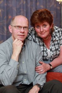 30-04-2009 SHOWBIZZ; ANNEKE LOUWES BLEEF HAAR MAN ERNEST ALTIJD STEUNEN. Vorige week kwam Ernest Louwes vrij na 10 jaar gevangenis. Weekblad Prive zocht het echtpaar thuis op en Monique Kallmann tekende een boeiend verhaal op.
foto: Albert den Iseger