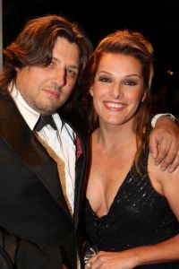 08-04-2009 SHOWBIZZ; LUCILLE WERNER GAAT6 JUNI A.S TROUWEN MET HAAR VRIEND SERVAAS SNOEIJERS. De Tros presentatrice trouwt in Nederhorst den Berg op 6 Juni a.s. Zij hebben al een relatie van meer dan 5 jaar.
foto: Albert den Iseger.