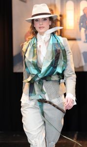 18-04-2009 SHOWBIZZ; FASHIONSHOW VAN ERNY VAN REIJMERSDAL IN HET ARCHEON. In de wereld van de geschiedenis bracht Erny van Reijmersdal THE JOURNEY IS THE DESTINATION  fashionshow. Een collectie met de romantiek van de Amerikaanse prairie en de mystiek van Noord Afrika. Het decor van de film Hidalgo. Een typische Erny collectie die stoer en verrassend is, puur vrouwelijk en van prachtige materialen is gemaakt. The Erny van Reijmersdal Summer collection 2009 mag meer dan gezien worden.
foto: Albert den Iseger.
