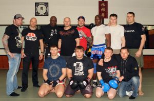 14-04-2011 SHOWBIZZ; BEN SAUNDERS ONTMOET ZIJN HELD FEDOR EMELIANENKO IN SPORTSCHOOL HOORN. Ben en Jamie Saunders ontmoette in een sportschool in Hoorn hun held Fedor, een vechtmachine uit Rusland. In zijn al lange carriere nog maar een partij verloren. Ben en Jamie waren onder de indruk van deze verschijning evenals Ernesto Hoost en Remco Pardoel. Wij zullen nog veel gaan horen van deze Fedor zo verzekerde Ben mij tijdens de fotoshoot.
foto: Albert den Iseger