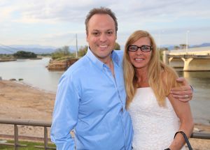28-04-2014 SHOWBIZZ; FRANS EN MARISKA BAUER VIEREN VAKANTIE IN ZUID FRANKRIJK. Maar ze namen wel 104 fans mee om samen te genieten van 1 week aan de Cote de Azur. 
foto: Albert den Iseger.