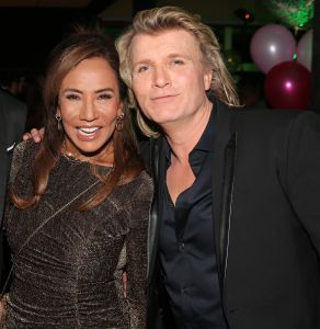 13-04-2019 SHOWBIZZ; HANS KLOK NEEMT AFSCHEID VAN VRIENDEN EN FAMILIE MET FEESTJE IN BLOEMENDAAL, NU NAAR LAS VEGAS. Hans en zijn partner Dann gaan binnenkort naar Las Vegas, een nieuwe toekomst en een nieuwe uitdaging. foto: Albert den Iseger