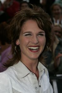 25-08-2005 SHOWBIZZ; BIG BROTHER IS BEGONNEN GISTEREN WAS DE KICK OFF IN AALSMEER. Chantal-Dido-Rob-Lieske-Ingrid-Roel-Joost-Linda-Menno-Tanja-Nathalie en Rikkert dat zijn de nieuwe bewoners van het prachtige Big Brother huis wat is gebouwd op het terrein van studio Aalsmeer. Vanavond sloot de deur achter de 12 deelnemers van de race om het grote geld. Na 3 maanden zullen we weten wie de gelukkige zal zijn en de buit mag ontvangen.Ruud de Wild en Bridget Maasland zullen gedurende deze periode de mensen zijn die ons elke dag op de hoogte gaan houden van wat er plaats vindt in het Big Brother huis.Ook de zwangere Tanja was vast beraden om in het huis te gaan bevallen.
foto: Albert den Iseger.