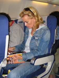 16-08-2005 SHOWBIZZ; DAPHNE DEKKERS EN RICHARD  HEERLIJK OP VAKANTIE IN MARBELLA. Daphne die ik tegenkwam in het vliegtuig ging weer terug naar haar Richard in Marbella. Zij hebben daar een prachtig huis gekocht en zullen daar een maand lang heerlijk vakantie vieren.
Foto: Albert den Iseger.