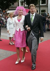 27-08-2005 ACTUEEL; HUWELIJK VAN PRINS PIETER-CHRISTIAAN EN ANITA VAN EIJK TE NOORDWIJK.Bijna de gehele koninglijke familie,vrienden en familie waren getuigen van een prachtig huwelijk in de Grote St.Jeroenskerk te Noordwijk. 
foto:Albert den Iseger.