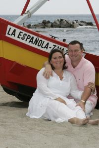 26-08-2005 SHOWBIZZ; NATHALIE HAZES VERTELT HAAR VERHAAL IN MARBELLA SPANJE: Nathalie Hazes met zoon Duncan en man Remco zijn op vakantie in Spanje op uitnodiging van weekblad Prive.Nathalie vertelt alles over haar relatie met vader Andre en alles over delaatste jaren van de onvergetelijke hitzanger.
foto: Albert den Iseger.