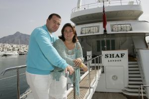 26-08-2005 SHOWBIZZ; NATHALIE HAZES VERTELT HAAR VERHAAL IN MARBELLA SPANJE: Nathalie Hazes met zoon Duncan en man Remco zijn op vakantie in Spanje op uitnodiging van weekblad Prive.Nathalie vertelt alles over haar relatie met vader Andre en alles over delaatste jaren van de onvergetelijke hitzanger.
foto: Albert den Iseger.