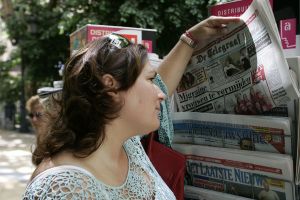 26-08-2005 SHOWBIZZ; NATHALIE HAZES VERTELT HAAR VERHAAL IN MARBELLA SPANJE: Nathalie Hazes met zoon Duncan en man Remco zijn op vakantie in Spanje op uitnodiging van weekblad Prive.Nathalie vertelt alles over haar relatie met vader Andre en alles over delaatste jaren van de onvergetelijke hitzanger.
foto: Albert den Iseger.