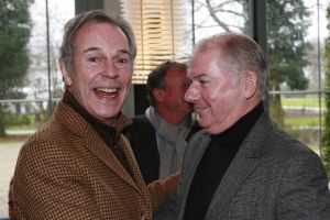 17-08-2007 SHOWBIZZ; DE 65 JARIGE JOS BRINK OVERLEDEN. Jos Brink is vanmiddag in het ziekenhuis van Amsterdam overleden. Hij is 65 jaar geworden. Eind vorige maand werd er darmkanker ondekt met uitzaaingen oa. in de longen en been. 
Jos Brink werd op 19 juni 1942 in Heiloo geboren. Hij verwierf grote bekendheid als acteur,schrijver,predikant, cabaretier,musicalster en tv presentator in die laatste hoedanigheid kuste hij Koningin Juliana publiekelijk wat in 1979 een sensatie was.
Dit jaar ging Jos nog met een team van weekblad Prive en veel vrienden op bezoek in paleis Soestdijk. Het werd een regenachtige maar humorvolle dag. Jos was de ster, de gastheer en de grote vertel meester. Deze dag zullen vele van zijn vrienden nooit meer vergeten.Dze dag zal onvergeetbaar zijn voor, Ronnie Tober, Anneke Gronloh,Willeke Alberti,Sandra Reemer zijn koepoekje, Anny Schilder,Corine Boon,Viola Holt, Benny Neyman,Saskia en Serge.Lodewijk Hoekstra,Evert Santegoeds, Jan Uriot en Ivonne Hoebe.
foto: Albert den Iseger.