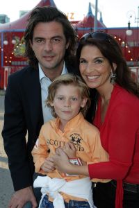 31-07-2007 SHOWBIZZ; PREMIERE VAN CIRCUS HERMAN RENZ TE AMSTERDAM. Vele circus vrienden waren op de premiere van het nieuwe programma van het circus Renz team.
foto: Albert den Iseger