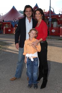 31-07-2007 SHOWBIZZ; PREMIERE VAN CIRCUS HERMAN RENZ TE AMSTERDAM. Vele circus vrienden waren op de premiere van het nieuwe programma van het circus Renz team.
foto: Albert den Iseger
