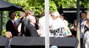28-08-2008 SHOWBIZZ; PHIL COLLINS DOCHTER JOELEY TROUWT IN LEIDEN MET STEFAN BUITELAAR. De huwelijksplechtigheid was in Restaurant De Enghelberta Hoeve te Leiden. Vele buitenlandse gasten waren aanwezig oa. de ex van Phil Collins- zijn zoon - dochter en zijn beide laatste kinderen Nicolas van 6 jaar en Matthew van 4 jaar. Na de bruiloft ging het hele gezelschap varen door de Leidse grachten.
foto: Albert den Iseger.