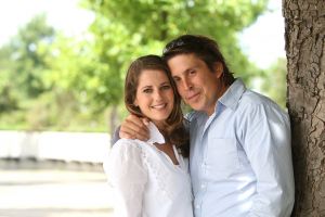 23-08-2008 SHOWBIZZ; LODEWIJK HOEKSTRA MET VROUW EN DOCHTER MEER DAN GELUKKIG. De tuinman van het tv programma eigen huis en tuin is meer dan gelukkig met zijn vrouw Kristel en dochter Dize. Heerlijk in mijn spaarzame vrije tijd lekker met vrouw en dochter uit of lekker wandelen. We hebben pas een nieuw huis gekocht in het Gooi waar we van de winter naar toe zullen verhuizen, er moet nog het een en ander aan verbouwd worden en natuurlijk komt er dan een pracht van een tuin bij.
foto: Albert den Iseger.