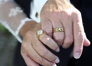 13-08-2008 SHOWBIZZ; LOUIS VAN GAAL EN TRUUS  OPMEER TROUWEN IN DE ALGARVE PORTUGAL. Voetbal trainer Louis van Gaal is vrijdag jl. getrouwd met Truus Opmeer. De AZ trainer gaf zijn ja woord in de Algarve. Het paar werd in het echt verbonden door vriend Harry Groen  burgemeester van Noordwijk. Zijn dochters mochten hun vader symbolische weggeven. Het bruidspaar vormen al 12 en half  jaar een hecht koppel. Prive was er bij en deze week exclusief de foto s in uw weekblad.
foto: Albert den Iseger.13-08-2008 SHOWBIZZ; LOUIS VAN GAAL EN TRUUS  OPMEER TROUWEN IN DE ALGARVE PORTUGAL. Voetbal trainer Louis van Gaal is vrijdag jl. getrouwd met Truus Opmeer. De AZ trainer gaf zijn ja woord in de Algarve. Het paar werd in het echt verbonden door vriend Harry Groen  burgemeester van Noordwijk. Zijn dochters mochten hun vader symbolische weggeven. Het bruidspaar vormen al 12 en half  jaar een hecht koppel. Prive was er bij en deze week exclusief de foto s in uw weekblad.
foto: Albert den Iseger.13-08-2008 SHOWBIZZ; LOUIS VAN GAAL EN TRUUS  OPMEER TROUWEN IN DE ALGARVE PORTUGAL. Voetbal trainer Louis van Gaal is vrijdag jl. getrouwd met Truus Opmeer. De AZ trainer gaf zijn ja woord in de Algarve. Het paar werd in het echt verbonden door vriend Harry Groen  burgemeester van Noordwijk. Zijn dochters mochten hun vader symbolische weggeven. Het bruidspaar vormen al 12 en half  jaar een hecht koppel. Prive was er bij en deze week exclusief de foto s in uw weekblad.
foto: Albert den Iseger.13-08-2008 SHOWBIZZ; LOUIS VAN GAAL EN TRUUS  OPMEER TROUWEN IN DE ALGARVE PORTUGAL. Voetbal trainer Louis van Gaal is vrijdag jl. getrouwd met Truus Opmeer. De AZ trainer gaf zijn ja woord in de Algarve. Het paar werd in het echt verbonden door vriend Harry Groen  burgemeester van Noordwijk. Zijn dochters mochten hun vader symbolische weggeven. Het bruidspaar vormen al 12 en half  jaar een hecht koppel. Prive was er bij en deze week exclusief de foto s in uw weekblad.
foto: Albert den Iseger.13-08-2008 SHOWBIZZ; LOUIS VAN GAAL EN TRUUS  OPMEER TROUWEN IN DE ALGARVE PORTUGAL. Voetbal trainer Louis van Gaal is vrijdag jl. getrouwd met Truus Opmeer. De AZ trainer gaf zijn ja woord in de Algarve. Het paar werd in het echt verbonden door vriend Harry Groen  burgemeester van Noordwijk. Zijn dochters mochten hun vader symbolische weggeven. Het bruidspaar vormen al 12 en half  jaar een hecht koppel. Prive was er bij en deze week exclusief de foto s in uw weekblad.
foto: Albert den Iseger.13-08-2008 SHOWBIZZ; LOUIS VAN GAAL EN TRUUS  OPMEER TROUWEN IN DE ALGARVE PORTUGAL. Voetbal trainer Louis van Gaal is vrijdag jl. getrouwd met Truus Opmeer. De AZ trainer gaf zijn ja woord in de Algarve. Het paar werd in het echt verbonden door vriend Harry Groen  burgemeester van Noordwijk. Zijn dochters mochten hun vader symbolische weggeven. Het bruidspaar vormen al 12 en half  jaar een hecht koppel. Prive was er bij en deze week exclusief de foto s in uw weekblad.
foto: Albert den Iseger.13-08-2008 SHOWBIZZ; LOUIS VAN GAAL EN TRUUS  OPMEER TROUWEN IN DE ALGARVE PORTUGAL. Voetbal trainer Louis van Gaal is vrijdag jl. getrouwd met Truus Opmeer. De AZ trainer gaf zijn ja woord in de Algarve. Het paar werd in het echt verbonden door vriend Harry Groen  burgemeester van Noordwijk. Zijn dochters mochten hun vader symbolische weggeven. Het bruidspaar vormen al 12 en half  jaar een hecht koppel. Prive was er bij en deze week exclusief de foto s in uw weekblad.
foto: Albert den Iseger.13-08-2008 SHOWBIZZ; LOUIS VAN GAAL EN TRUUS  OPMEER TROUWEN IN DE ALGARVE PORTUGAL. Voetbal trainer Louis van Gaal is vrijdag jl. getrouwd met Truus Opmeer. De AZ trainer gaf zijn ja woord in de Algarve. Het paar werd in het echt verbonden door vriend Harry Groen  burgemeester van Noordwijk. Zijn dochters mochten hun vader symbolische weggeven. Het bruidspaar vormen al 12 en half  jaar een hecht koppel. Prive was er bij en deze week exclusief de foto s in uw weekblad.
foto: Albert den Iseger.13-08-2008 SHOWBIZZ; LOUIS VAN GAAL EN TRUUS  OPMEER TROUWEN IN DE ALGARVE PORTUGAL. Voetbal trainer Louis van Gaal is vrijdag jl. getrouwd met Truus Opmeer. De AZ trainer gaf zijn ja woord in de Algarve. Het paar werd in het echt verbonden door vriend Harry Groen  burgemeester van Noordwijk. Zijn dochters mochten hun vader symbolische weggeven. Het bruidspaar vormen al 12 en half  jaar een hecht koppel. Prive was er bij en deze week exclusief de foto s in uw weekblad.
foto: Albert den Iseger.13-08-2008 SHOWBIZZ; LOUIS VAN GAAL EN TRUUS  OPMEER TROUWEN IN DE ALGARVE PORTUGAL. Voetbal trainer Louis van Gaal is vrijdag jl. getrouwd met Truus Opmeer. De AZ trainer gaf zijn ja woord in de Algarve. Het paar werd in het echt verbonden door vriend Harry Groen  burgemeester van Noordwijk. Zijn dochters mochten hun vader symbolische weggeven. Het bruidspaar vormen al 12 en half  jaar een hecht koppel. Prive was er bij en deze week exclusief de foto s in uw weekblad.
foto: Albert den Iseger.13-08-2008 SHOWBIZZ; LOUIS VAN GAAL EN TRUUS  OPMEER TROUWEN IN DE ALGARVE PORTUGAL. Voetbal trainer Louis van Gaal is vrijdag jl. getrouwd met Truus Opmeer. De AZ trainer gaf zijn ja woord in de Algarve. Het paar werd in het echt verbonden door vriend Harry Groen  burgemeester van Noordwijk. Zijn dochters mochten hun vader symbolische weggeven. Het bruidspaar vormen al 12 en half  jaar een hecht koppel. Prive was er bij en deze week exclusief de foto s in uw weekblad.
foto: Albert den Iseger.13-08-2008 SHOWBIZZ; LOUIS VAN GAAL EN TRUUS  OPMEER TROUWEN IN DE ALGARVE PORTUGAL. Voetbal trainer Louis van Gaal is vrijdag jl. getrouwd met Truus Opmeer. De AZ trainer gaf zijn ja woord in de Algarve. Het paar werd in het echt verbonden door vriend Harry Groen  burgemeester van Noordwijk. Zijn dochters mochten hun vader symbolische weggeven. Het bruidspaar vormen al 12 en half  jaar een hecht koppel. Prive was er bij en deze week exclusief de foto s in uw weekblad.
foto: Albert den Iseger.13-08-2008 SHOWBIZZ; LOUIS VAN GAAL EN TRUUS  OPMEER TROUWEN IN DE ALGARVE PORTUGAL. Voetbal trainer Louis van Gaal is vrijdag jl. getrouwd met Truus Opmeer. De AZ trainer gaf zijn ja woord in de Algarve. Het paar werd in het echt verbonden door vriend Harry Groen  burgemeester van Noordwijk. Zijn dochters mochten hun vader symbolische weggeven. Het bruidspaar vormen al 12 en half  jaar een hecht koppel. Prive was er bij en deze week exclusief de foto s in uw weekblad.
foto: Albert den Iseger.13-08-2008 SHOWBIZZ; LOUIS VAN GAAL EN TRUUS  OPMEER TROUWEN IN DE ALGARVE PORTUGAL. Voetbal trainer Louis van Gaal is vrijdag jl. getrouwd met Truus Opmeer. De AZ trainer gaf zijn ja woord in de Algarve. Het paar werd in het echt verbonden door vriend Harry Groen  burgemeester van Noordwijk. Zijn dochters mochten hun vader symbolische weggeven. Het bruidspaar vormen al 12 en half  jaar een hecht koppel. Prive was er bij en deze week exclusief de foto s in uw weekblad.
foto: Albert den Iseger.13-08-2008 SHOWBIZZ; LOUIS VAN GAAL EN TRUUS  OPMEER TROUWEN IN DE ALGARVE PORTUGAL. Voetbal trainer Louis van Gaal is vrijdag jl. getrouwd met Truus Opmeer. De AZ trainer gaf zijn ja woord in de Algarve. Het paar werd in het echt verbonden door vriend Harry Groen  burgemeester van Noordwijk. Zijn dochters mochten hun vader symbolische weggeven. Het bruidspaar vormen al 12 en half  jaar een hecht koppel. Prive was er bij en deze week exclusief de foto s in uw weekblad.
foto: Albert den Iseger.13-08-2008 SHOWBIZZ; LOUIS VAN GAAL EN TRUUS  OPMEER TROUWEN IN DE ALGARVE PORTUGAL. Voetbal trainer Louis van Gaal is vrijdag jl. getrouwd met Truus Opmeer. De AZ trainer gaf zijn ja woord in de Algarve. Het paar werd in het echt verbonden door vriend Harry Groen  burgemeester van Noordwijk. Zijn dochters mochten hun vader symbolische weggeven. Het bruidspaar vormen al 12 en half  jaar een hecht koppel. Prive was er bij en deze week exclusief de foto s in uw weekblad.
foto: Albert den Iseger.13-08-2008 SHOWBIZZ; LOUIS VAN GAAL EN TRUUS  OPMEER TROUWEN IN DE ALGARVE PORTUGAL. Voetbal trainer Louis van Gaal is vrijdag jl. getrouwd met Truus Opmeer. De AZ trainer gaf zijn ja woord in de Algarve. Het paar werd in het echt verbonden door vriend Harry Groen  burgemeester van Noordwijk. Zijn dochters mochten hun vader symbolische weggeven. Het bruidspaar vormen al 12 en half  jaar een hecht koppel. Prive was er bij en deze week exclusief de foto s in uw weekblad.
foto: Albert den Iseger.13-08-2008 SHOWBIZZ; LOUIS VAN GAAL EN TRUUS  OPMEER TROUWEN IN DE ALGARVE PORTUGAL. Voetbal trainer Louis van Gaal is vrijdag jl. getrouwd met Truus Opmeer. De AZ trainer gaf zijn ja woord in de Algarve. Het paar werd in het echt verbonden door vriend Harry Groen  burgemeester van Noordwijk. Zijn dochters mochten hun vader symbolische weggeven. Het bruidspaar vormen al 12 en half  jaar een hecht koppel. Prive was er bij en deze week exclusief de foto s in uw weekblad.
foto: Albert den Iseger.