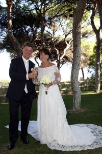 13-08-2008 SHOWBIZZ; LOUIS VAN GAAL EN TRUUS  OPMEER TROUWEN IN DE ALGARVE PORTUGAL. Voetbal trainer Louis van Gaal is vrijdag jl. getrouwd met Truus Opmeer. De AZ trainer gaf zijn ja woord in de Algarve. Het paar werd in het echt verbonden door vriend Harry Groen  burgemeester van Noordwijk. Zijn dochters mochten hun vader symbolische weggeven. Het bruidspaar vormen al 12 en half  jaar een hecht koppel. Prive was er bij en deze week exclusief de foto s in uw weekblad.
foto: Albert den Iseger.13-08-2008 SHOWBIZZ; LOUIS VAN GAAL EN TRUUS  OPMEER TROUWEN IN DE ALGARVE PORTUGAL. Voetbal trainer Louis van Gaal is vrijdag jl. getrouwd met Truus Opmeer. De AZ trainer gaf zijn ja woord in de Algarve. Het paar werd in het echt verbonden door vriend Harry Groen  burgemeester van Noordwijk. Zijn dochters mochten hun vader symbolische weggeven. Het bruidspaar vormen al 12 en half  jaar een hecht koppel. Prive was er bij en deze week exclusief de foto s in uw weekblad.
foto: Albert den Iseger.13-08-2008 SHOWBIZZ; LOUIS VAN GAAL EN TRUUS  OPMEER TROUWEN IN DE ALGARVE PORTUGAL. Voetbal trainer Louis van Gaal is vrijdag jl. getrouwd met Truus Opmeer. De AZ trainer gaf zijn ja woord in de Algarve. Het paar werd in het echt verbonden door vriend Harry Groen  burgemeester van Noordwijk. Zijn dochters mochten hun vader symbolische weggeven. Het bruidspaar vormen al 12 en half  jaar een hecht koppel. Prive was er bij en deze week exclusief de foto s in uw weekblad.
foto: Albert den Iseger.13-08-2008 SHOWBIZZ; LOUIS VAN GAAL EN TRUUS  OPMEER TROUWEN IN DE ALGARVE PORTUGAL. Voetbal trainer Louis van Gaal is vrijdag jl. getrouwd met Truus Opmeer. De AZ trainer gaf zijn ja woord in de Algarve. Het paar werd in het echt verbonden door vriend Harry Groen  burgemeester van Noordwijk. Zijn dochters mochten hun vader symbolische weggeven. Het bruidspaar vormen al 12 en half  jaar een hecht koppel. Prive was er bij en deze week exclusief de foto s in uw weekblad.
foto: Albert den Iseger.13-08-2008 SHOWBIZZ; LOUIS VAN GAAL EN TRUUS  OPMEER TROUWEN IN DE ALGARVE PORTUGAL. Voetbal trainer Louis van Gaal is vrijdag jl. getrouwd met Truus Opmeer. De AZ trainer gaf zijn ja woord in de Algarve. Het paar werd in het echt verbonden door vriend Harry Groen  burgemeester van Noordwijk. Zijn dochters mochten hun vader symbolische weggeven. Het bruidspaar vormen al 12 en half  jaar een hecht koppel. Prive was er bij en deze week exclusief de foto s in uw weekblad.
foto: Albert den Iseger.13-08-2008 SHOWBIZZ; LOUIS VAN GAAL EN TRUUS  OPMEER TROUWEN IN DE ALGARVE PORTUGAL. Voetbal trainer Louis van Gaal is vrijdag jl. getrouwd met Truus Opmeer. De AZ trainer gaf zijn ja woord in de Algarve. Het paar werd in het echt verbonden door vriend Harry Groen  burgemeester van Noordwijk. Zijn dochters mochten hun vader symbolische weggeven. Het bruidspaar vormen al 12 en half  jaar een hecht koppel. Prive was er bij en deze week exclusief de foto s in uw weekblad.
foto: Albert den Iseger.13-08-2008 SHOWBIZZ; LOUIS VAN GAAL EN TRUUS  OPMEER TROUWEN IN DE ALGARVE PORTUGAL. Voetbal trainer Louis van Gaal is vrijdag jl. getrouwd met Truus Opmeer. De AZ trainer gaf zijn ja woord in de Algarve. Het paar werd in het echt verbonden door vriend Harry Groen  burgemeester van Noordwijk. Zijn dochters mochten hun vader symbolische weggeven. Het bruidspaar vormen al 12 en half  jaar een hecht koppel. Prive was er bij en deze week exclusief de foto s in uw weekblad.
foto: Albert den Iseger.13-08-2008 SHOWBIZZ; LOUIS VAN GAAL EN TRUUS  OPMEER TROUWEN IN DE ALGARVE PORTUGAL. Voetbal trainer Louis van Gaal is vrijdag jl. getrouwd met Truus Opmeer. De AZ trainer gaf zijn ja woord in de Algarve. Het paar werd in het echt verbonden door vriend Harry Groen  burgemeester van Noordwijk. Zijn dochters mochten hun vader symbolische weggeven. Het bruidspaar vormen al 12 en half  jaar een hecht koppel. Prive was er bij en deze week exclusief de foto s in uw weekblad.
foto: Albert den Iseger.13-08-2008 SHOWBIZZ; LOUIS VAN GAAL EN TRUUS  OPMEER TROUWEN IN DE ALGARVE PORTUGAL. Voetbal trainer Louis van Gaal is vrijdag jl. getrouwd met Truus Opmeer. De AZ trainer gaf zijn ja woord in de Algarve. Het paar werd in het echt verbonden door vriend Harry Groen  burgemeester van Noordwijk. Zijn dochters mochten hun vader symbolische weggeven. Het bruidspaar vormen al 12 en half  jaar een hecht koppel. Prive was er bij en deze week exclusief de foto s in uw weekblad.
foto: Albert den Iseger.13-08-2008 SHOWBIZZ; LOUIS VAN GAAL EN TRUUS  OPMEER TROUWEN IN DE ALGARVE PORTUGAL. Voetbal trainer Louis van Gaal is vrijdag jl. getrouwd met Truus Opmeer. De AZ trainer gaf zijn ja woord in de Algarve. Het paar werd in het echt verbonden door vriend Harry Groen  burgemeester van Noordwijk. Zijn dochters mochten hun vader symbolische weggeven. Het bruidspaar vormen al 12 en half  jaar een hecht koppel. Prive was er bij en deze week exclusief de foto s in uw weekblad.
foto: Albert den Iseger.13-08-2008 SHOWBIZZ; LOUIS VAN GAAL EN TRUUS  OPMEER TROUWEN IN DE ALGARVE PORTUGAL. Voetbal trainer Louis van Gaal is vrijdag jl. getrouwd met Truus Opmeer. De AZ trainer gaf zijn ja woord in de Algarve. Het paar werd in het echt verbonden door vriend Harry Groen  burgemeester van Noordwijk. Zijn dochters mochten hun vader symbolische weggeven. Het bruidspaar vormen al 12 en half  jaar een hecht koppel. Prive was er bij en deze week exclusief de foto s in uw weekblad.
foto: Albert den Iseger.13-08-2008 SHOWBIZZ; LOUIS VAN GAAL EN TRUUS  OPMEER TROUWEN IN DE ALGARVE PORTUGAL. Voetbal trainer Louis van Gaal is vrijdag jl. getrouwd met Truus Opmeer. De AZ trainer gaf zijn ja woord in de Algarve. Het paar werd in het echt verbonden door vriend Harry Groen  burgemeester van Noordwijk. Zijn dochters mochten hun vader symbolische weggeven. Het bruidspaar vormen al 12 en half  jaar een hecht koppel. Prive was er bij en deze week exclusief de foto s in uw weekblad.
foto: Albert den Iseger.13-08-2008 SHOWBIZZ; LOUIS VAN GAAL EN TRUUS  OPMEER TROUWEN IN DE ALGARVE PORTUGAL. Voetbal trainer Louis van Gaal is vrijdag jl. getrouwd met Truus Opmeer. De AZ trainer gaf zijn ja woord in de Algarve. Het paar werd in het echt verbonden door vriend Harry Groen  burgemeester van Noordwijk. Zijn dochters mochten hun vader symbolische weggeven. Het bruidspaar vormen al 12 en half  jaar een hecht koppel. Prive was er bij en deze week exclusief de foto s in uw weekblad.
foto: Albert den Iseger.