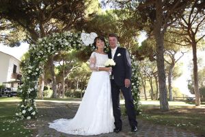 13-08-2008 SHOWBIZZ; LOUIS VAN GAAL EN TRUUS  OPMEER TROUWEN IN DE ALGARVE PORTUGAL. Voetbal trainer Louis van Gaal is vrijdag jl. getrouwd met Truus Opmeer. De AZ trainer gaf zijn ja woord in de Algarve. Het paar werd in het echt verbonden door vriend Harry Groen  burgemeester van Noordwijk. Zijn dochters mochten hun vader symbolische weggeven. Het bruidspaar vormen al 12 en half  jaar een hecht koppel. Prive was er bij en deze week exclusief de foto s in uw weekblad.
foto: Albert den Iseger.13-08-2008 SHOWBIZZ; LOUIS VAN GAAL EN TRUUS  OPMEER TROUWEN IN DE ALGARVE PORTUGAL. Voetbal trainer Louis van Gaal is vrijdag jl. getrouwd met Truus Opmeer. De AZ trainer gaf zijn ja woord in de Algarve. Het paar werd in het echt verbonden door vriend Harry Groen  burgemeester van Noordwijk. Zijn dochters mochten hun vader symbolische weggeven. Het bruidspaar vormen al 12 en half  jaar een hecht koppel. Prive was er bij en deze week exclusief de foto s in uw weekblad.
foto: Albert den Iseger.13-08-2008 SHOWBIZZ; LOUIS VAN GAAL EN TRUUS  OPMEER TROUWEN IN DE ALGARVE PORTUGAL. Voetbal trainer Louis van Gaal is vrijdag jl. getrouwd met Truus Opmeer. De AZ trainer gaf zijn ja woord in de Algarve. Het paar werd in het echt verbonden door vriend Harry Groen  burgemeester van Noordwijk. Zijn dochters mochten hun vader symbolische weggeven. Het bruidspaar vormen al 12 en half  jaar een hecht koppel. Prive was er bij en deze week exclusief de foto s in uw weekblad.
foto: Albert den Iseger.13-08-2008 SHOWBIZZ; LOUIS VAN GAAL EN TRUUS  OPMEER TROUWEN IN DE ALGARVE PORTUGAL. Voetbal trainer Louis van Gaal is vrijdag jl. getrouwd met Truus Opmeer. De AZ trainer gaf zijn ja woord in de Algarve. Het paar werd in het echt verbonden door vriend Harry Groen  burgemeester van Noordwijk. Zijn dochters mochten hun vader symbolische weggeven. Het bruidspaar vormen al 12 en half  jaar een hecht koppel. Prive was er bij en deze week exclusief de foto s in uw weekblad.
foto: Albert den Iseger.13-08-2008 SHOWBIZZ; LOUIS VAN GAAL EN TRUUS  OPMEER TROUWEN IN DE ALGARVE PORTUGAL. Voetbal trainer Louis van Gaal is vrijdag jl. getrouwd met Truus Opmeer. De AZ trainer gaf zijn ja woord in de Algarve. Het paar werd in het echt verbonden door vriend Harry Groen  burgemeester van Noordwijk. Zijn dochters mochten hun vader symbolische weggeven. Het bruidspaar vormen al 12 en half  jaar een hecht koppel. Prive was er bij en deze week exclusief de foto s in uw weekblad.
foto: Albert den Iseger.13-08-2008 SHOWBIZZ; LOUIS VAN GAAL EN TRUUS  OPMEER TROUWEN IN DE ALGARVE PORTUGAL. Voetbal trainer Louis van Gaal is vrijdag jl. getrouwd met Truus Opmeer. De AZ trainer gaf zijn ja woord in de Algarve. Het paar werd in het echt verbonden door vriend Harry Groen  burgemeester van Noordwijk. Zijn dochters mochten hun vader symbolische weggeven. Het bruidspaar vormen al 12 en half  jaar een hecht koppel. Prive was er bij en deze week exclusief de foto s in uw weekblad.
foto: Albert den Iseger.13-08-2008 SHOWBIZZ; LOUIS VAN GAAL EN TRUUS  OPMEER TROUWEN IN DE ALGARVE PORTUGAL. Voetbal trainer Louis van Gaal is vrijdag jl. getrouwd met Truus Opmeer. De AZ trainer gaf zijn ja woord in de Algarve. Het paar werd in het echt verbonden door vriend Harry Groen  burgemeester van Noordwijk. Zijn dochters mochten hun vader symbolische weggeven. Het bruidspaar vormen al 12 en half  jaar een hecht koppel. Prive was er bij en deze week exclusief de foto s in uw weekblad.
foto: Albert den Iseger.13-08-2008 SHOWBIZZ; LOUIS VAN GAAL EN TRUUS  OPMEER TROUWEN IN DE ALGARVE PORTUGAL. Voetbal trainer Louis van Gaal is vrijdag jl. getrouwd met Truus Opmeer. De AZ trainer gaf zijn ja woord in de Algarve. Het paar werd in het echt verbonden door vriend Harry Groen  burgemeester van Noordwijk. Zijn dochters mochten hun vader symbolische weggeven. Het bruidspaar vormen al 12 en half  jaar een hecht koppel. Prive was er bij en deze week exclusief de foto s in uw weekblad.
foto: Albert den Iseger.13-08-2008 SHOWBIZZ; LOUIS VAN GAAL EN TRUUS  OPMEER TROUWEN IN DE ALGARVE PORTUGAL. Voetbal trainer Louis van Gaal is vrijdag jl. getrouwd met Truus Opmeer. De AZ trainer gaf zijn ja woord in de Algarve. Het paar werd in het echt verbonden door vriend Harry Groen  burgemeester van Noordwijk. Zijn dochters mochten hun vader symbolische weggeven. Het bruidspaar vormen al 12 en half  jaar een hecht koppel. Prive was er bij en deze week exclusief de foto s in uw weekblad.
foto: Albert den Iseger.13-08-2008 SHOWBIZZ; LOUIS VAN GAAL EN TRUUS  OPMEER TROUWEN IN DE ALGARVE PORTUGAL. Voetbal trainer Louis van Gaal is vrijdag jl. getrouwd met Truus Opmeer. De AZ trainer gaf zijn ja woord in de Algarve. Het paar werd in het echt verbonden door vriend Harry Groen  burgemeester van Noordwijk. Zijn dochters mochten hun vader symbolische weggeven. Het bruidspaar vormen al 12 en half  jaar een hecht koppel. Prive was er bij en deze week exclusief de foto s in uw weekblad.
foto: Albert den Iseger.13-08-2008 SHOWBIZZ; LOUIS VAN GAAL EN TRUUS  OPMEER TROUWEN IN DE ALGARVE PORTUGAL. Voetbal trainer Louis van Gaal is vrijdag jl. getrouwd met Truus Opmeer. De AZ trainer gaf zijn ja woord in de Algarve. Het paar werd in het echt verbonden door vriend Harry Groen  burgemeester van Noordwijk. Zijn dochters mochten hun vader symbolische weggeven. Het bruidspaar vormen al 12 en half  jaar een hecht koppel. Prive was er bij en deze week exclusief de foto s in uw weekblad.
foto: Albert den Iseger.13-08-2008 SHOWBIZZ; LOUIS VAN GAAL EN TRUUS  OPMEER TROUWEN IN DE ALGARVE PORTUGAL. Voetbal trainer Louis van Gaal is vrijdag jl. getrouwd met Truus Opmeer. De AZ trainer gaf zijn ja woord in de Algarve. Het paar werd in het echt verbonden door vriend Harry Groen  burgemeester van Noordwijk. Zijn dochters mochten hun vader symbolische weggeven. Het bruidspaar vormen al 12 en half  jaar een hecht koppel. Prive was er bij en deze week exclusief de foto s in uw weekblad.
foto: Albert den Iseger.13-08-2008 SHOWBIZZ; LOUIS VAN GAAL EN TRUUS  OPMEER TROUWEN IN DE ALGARVE PORTUGAL. Voetbal trainer Louis van Gaal is vrijdag jl. getrouwd met Truus Opmeer. De AZ trainer gaf zijn ja woord in de Algarve. Het paar werd in het echt verbonden door vriend Harry Groen  burgemeester van Noordwijk. Zijn dochters mochten hun vader symbolische weggeven. Het bruidspaar vormen al 12 en half  jaar een hecht koppel. Prive was er bij en deze week exclusief de foto s in uw weekblad.
foto: Albert den Iseger.13-08-2008 SHOWBIZZ; LOUIS VAN GAAL EN TRUUS  OPMEER TROUWEN IN DE ALGARVE PORTUGAL. Voetbal trainer Louis van Gaal is vrijdag jl. getrouwd met Truus Opmeer. De AZ trainer gaf zijn ja woord in de Algarve. Het paar werd in het echt verbonden door vriend Harry Groen  burgemeester van Noordwijk. Zijn dochters mochten hun vader symbolische weggeven. Het bruidspaar vormen al 12 en half  jaar een hecht koppel. Prive was er bij en deze week exclusief de foto s in uw weekblad.
foto: Albert den Iseger.