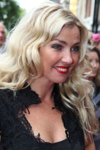 09-08-2010 SHOWBIZZ; CRAZY SHOPPING PREMIERE IN CARRE AMSTERDAM. Het schijnt de verrassing te worden van dit seizoen CRAZY SHOPPING de musical. Met oa. Miranda van Kralingen-Antje Montero-Casey Francisco-Carolina Mout en Tony Neef. Een Hilarische show die je blij moet maken. De kritieken waren niet al te best voor deze vooral verrassende musical.
foto: Albert den Iseger