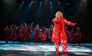 09-08-2010 SHOWBIZZ; CRAZY SHOPPING PREMIERE IN CARRE AMSTERDAM. Het schijnt de verrassing te worden van dit seizoen CRAZY SHOPPING de musical. Met oa. Miranda van Kralingen-Antje Montero-Casey Francisco-Carolina Mout en Tony Neef. Een Hilarische show die je blij moet maken. De kritieken waren niet al te best voor deze vooral verrassende musical.
foto: Albert den Iseger
