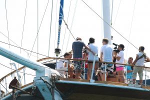 19-08-2010 SHOWBIZZ; DE ZOMER VOORBIJ MET JAN SMIT  NICK&SIMON EN DE 3 JS. Op het Griekse Kreta waren de opname s voor het Tros programma Jan Smit de Zomer Voorbij. Het was vooral dolle pret en veel muziek aan boord van de gehuurde drie master. Diverse gasten werden ingevlogen en maakten deel uit van het zomerse Volendamse gevoel wat ze echter niet gauw meer zullen vergeten. Deze week het zomerse Griekse verhaal in weekblad Prive. De zomer voorbij met Jan Smit en zijn muzikale vrienden is vanaf 12 September te zien bij de Tros.
foto: Albert den Iseger