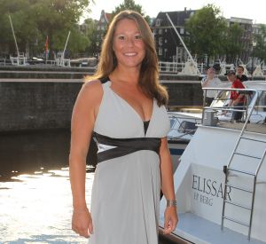 09-08-2010 SHOWBIZZ; CRAZY SHOPPING PREMIERE IN CARRE AMSTERDAM. Het schijnt de verrassing te worden van dit seizoen CRAZY SHOPPING de musical. Met oa. Miranda van Kralingen-Antje Montero-Casey Francisco-Carolina Mout en Tony Neef. Een Hilarische show die je blij moet maken. De kritieken waren niet al te best voor deze vooral verrassende musical.
foto: Albert den Iseger