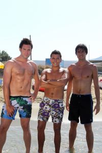 19-08-2010 SHOWBIZZ; DE ZOMER VOORBIJ MET JAN SMIT  NICK&SIMON EN DE 3 JS. Op het Griekse Kreta waren de opname s voor het Tros programma Jan Smit de Zomer Voorbij. Het was vooral dolle pret en veel muziek aan boord van de gehuurde drie master. Diverse gasten werden ingevlogen en maakten deel uit van het zomerse Volendamse gevoel wat ze echter niet gauw meer zullen vergeten. Deze week het zomerse Griekse verhaal in weekblad Prive. De zomer voorbij met Jan Smit en zijn muzikale vrienden is vanaf 12 September te zien bij de Tros.
foto: Albert den Iseger