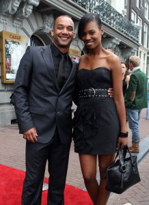 09-08-2010 SHOWBIZZ; CRAZY SHOPPING PREMIERE IN CARRE AMSTERDAM. Het schijnt de verrassing te worden van dit seizoen CRAZY SHOPPING de musical. Met oa. Miranda van Kralingen-Antje Montero-Casey Francisco-Carolina Mout en Tony Neef. Een Hilarische show die je blij moet maken. De kritieken waren niet al te best voor deze vooral verrassende musical.
foto: Albert den Iseger