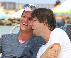 19-08-2010 SHOWBIZZ; DE ZOMER VOORBIJ MET JAN SMIT  NICK&SIMON EN DE 3 JS. Op het Griekse Kreta waren de opname s voor het Tros programma Jan Smit de Zomer Voorbij. Het was vooral dolle pret en veel muziek aan boord van de gehuurde drie master. Diverse gasten werden ingevlogen en maakten deel uit van het zomerse Volendamse gevoel wat ze echter niet gauw meer zullen vergeten. Deze week het zomerse Griekse verhaal in weekblad Prive. De zomer voorbij met Jan Smit en zijn muzikale vrienden is vanaf 12 September te zien bij de Tros.
foto: Albert den Iseger