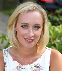 23-08-2011 SHOWBIZZ; EVA JINEK VAN NOS NAAR WNL. Nieuwslezer Eva stapt over van de NOS naar WNL ze gaat samen met MEREL WESTRIK een dagelijkse ochtendshow presenteren. Merel Westrik was eerst aktief bij de Amsterdamse zender AT5. Tevens krijgt Eva een zondagochtend een talkshow.
foto: Albert den Iseger.