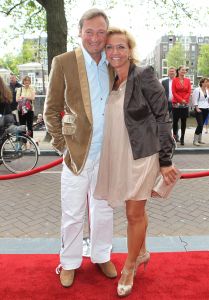 03-08-2011 SHOWBIZZ; CIRCUS HURRICANE IS HANS KLOK_S  NIEUWE UITDAGING IN THEATER CARRE. In samenwerking met STARDUST CIRCUS INTERNATIONAL BV. van Henk van der Meijden en Monica Strotrman presenteerd Hans Klok elke avond een waanzigge magic show. Zondag 31 Juli was de premiere en vele bekenden kwamen even naar de MAGIC Show van Hans.
foto: Albert den Iseger
