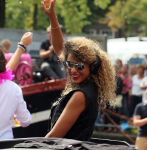 12-08-2012 SHOWBIZZ; GAY PRIDE DOOR AMSTERDAMSE GRACHTEN  WEER DAVEREND SUCCES.
foto: Albert den Iseger