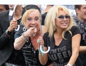 12-08-2012 SHOWBIZZ; GAY PRIDE DOOR AMSTERDAMSE GRACHTEN  WEER DAVEREND SUCCES.
foto: Albert den Iseger