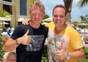06-08-2014 SHOWBIZZ: DE BAUERS OP VAKANTIE, GROETJES VANAF ARUBA. Frans-Mariska-Christiaan-Jan-Frans Jr. en Lucas Bauer groeten U vanaf ARUBA.
foto: Albert den Iseger