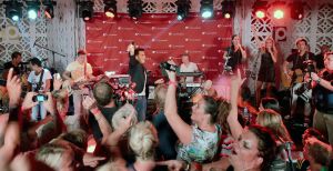 23-08-2014 SHOWBIZZ; JAN SMIT HEEFT AL PLATINA MET NIEUW ALBUM. 