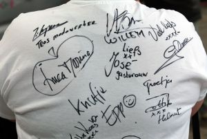 15-05-2002 SHOWBIZZ: MET DE TROS MEE AAN BOORD VOOR EEN REISJE OP DE RIJN MET DIVERSE ARTIESTEN.
foto: Albert den Iseger